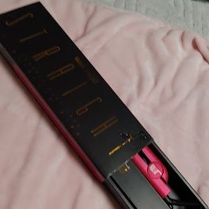 HAIR RAGE METALIC PINK STRAIGHTNER